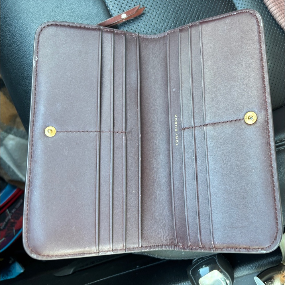 Tory Burch wallet never used